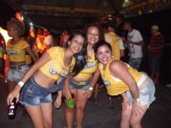Oktober 10 Anos